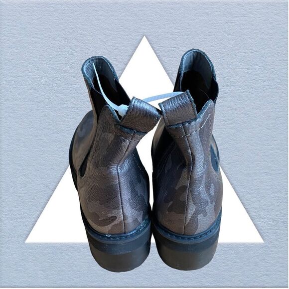 Paolo Linea Lug Sole Camo Pull On Ankle Boots Size 7.5 NEW - Picture 4 of 4